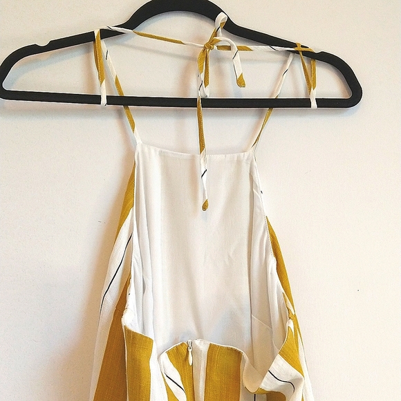 Halter sundress - Picture 4 of 8